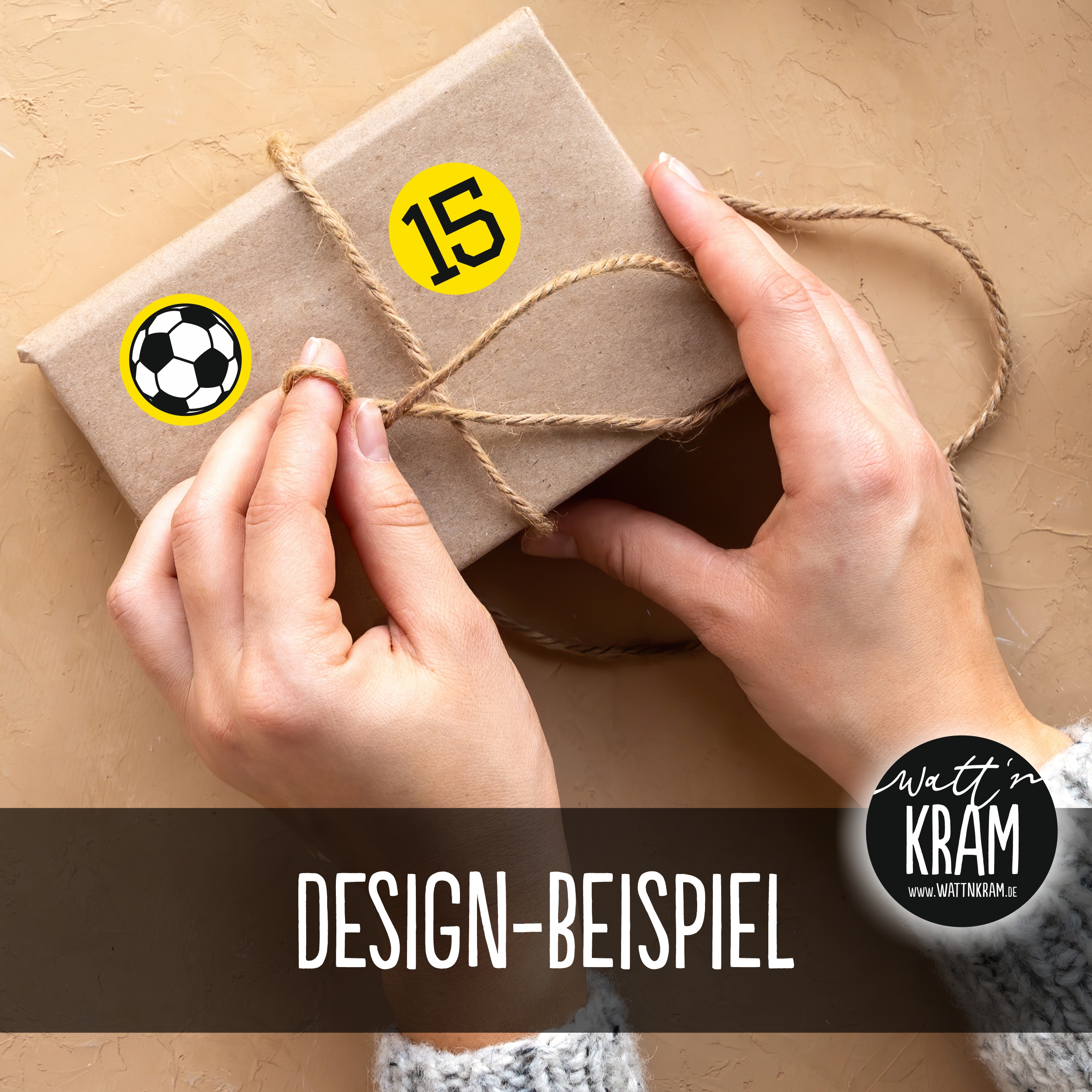 Adventskalender Aufkleber Fußball - 48 Sticker mit 24 Tüten zum selbst Befüllen - gelb/schwarz – Ansicht 4 von 4